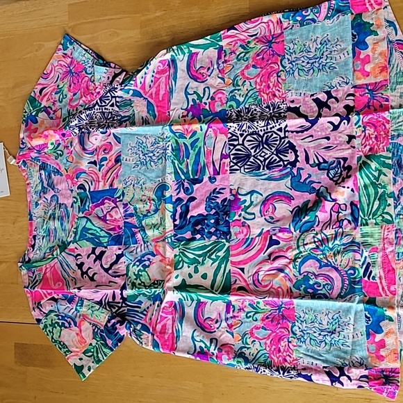 Lilly Pulitzer Etta Scoop-Neck Tee Top Multi Patch To Match - Picture 3 of 9